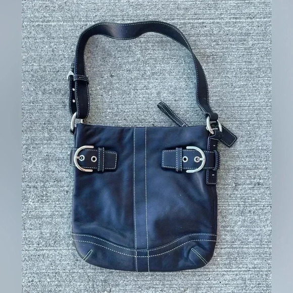 Coach Vintage Black Shoulder bag Classic - Picture 1 of 8